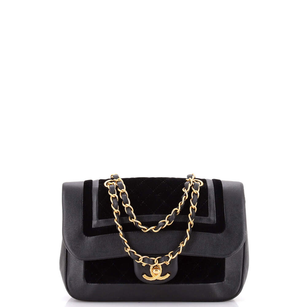 Chanel Paris-Cosmopolite Textured Cc #269249C41B